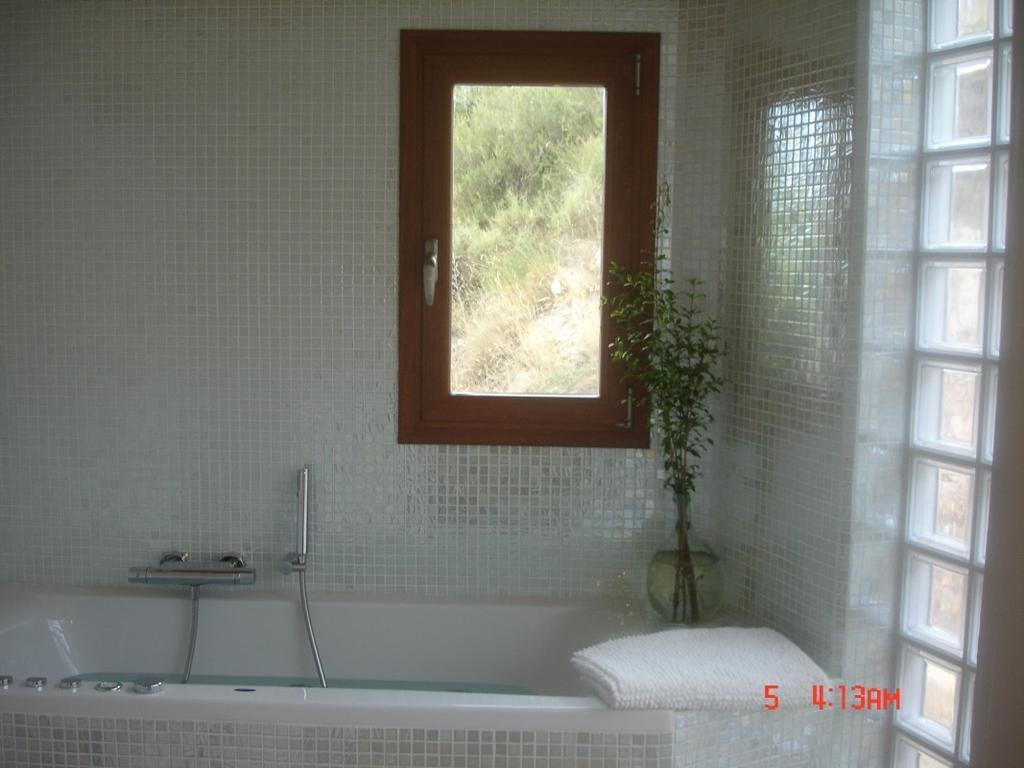 Hostal Ca L' Ermitanyo- Casa Torre Blanca Súria Habitación foto